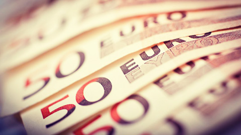 How sustainable is payment by cash?